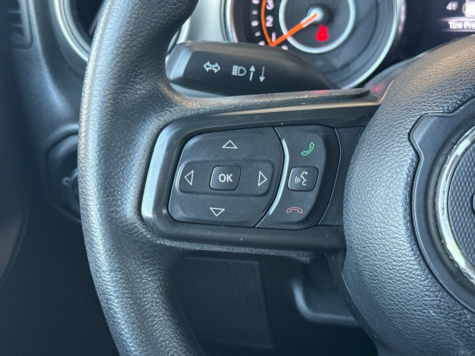 Used 2022 Jeep Gladiator Sport AWD/4WD image 27