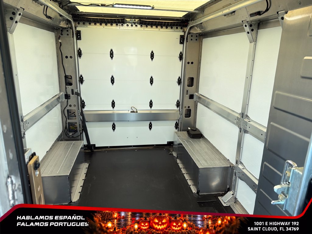 Used 2024 Chevrolet Brightdrop 400 w/ Commercial Equipment Package AWD/4WD image 22
