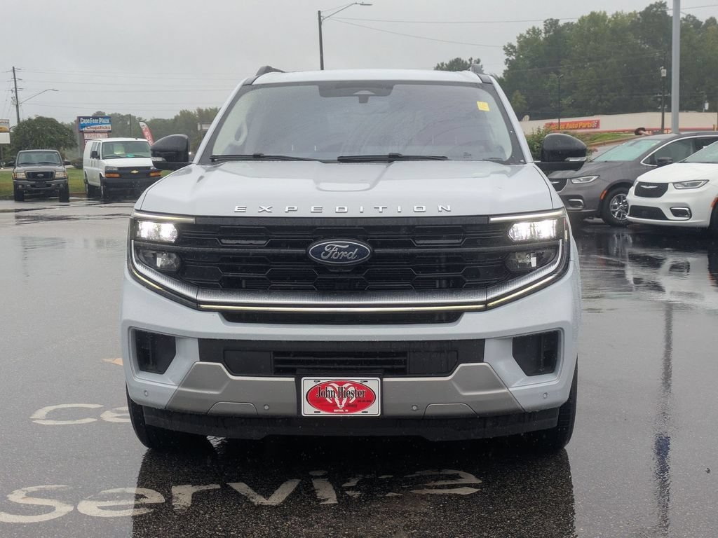 Used 2025 Ford Expedition Platinum AWD/4WD image 7