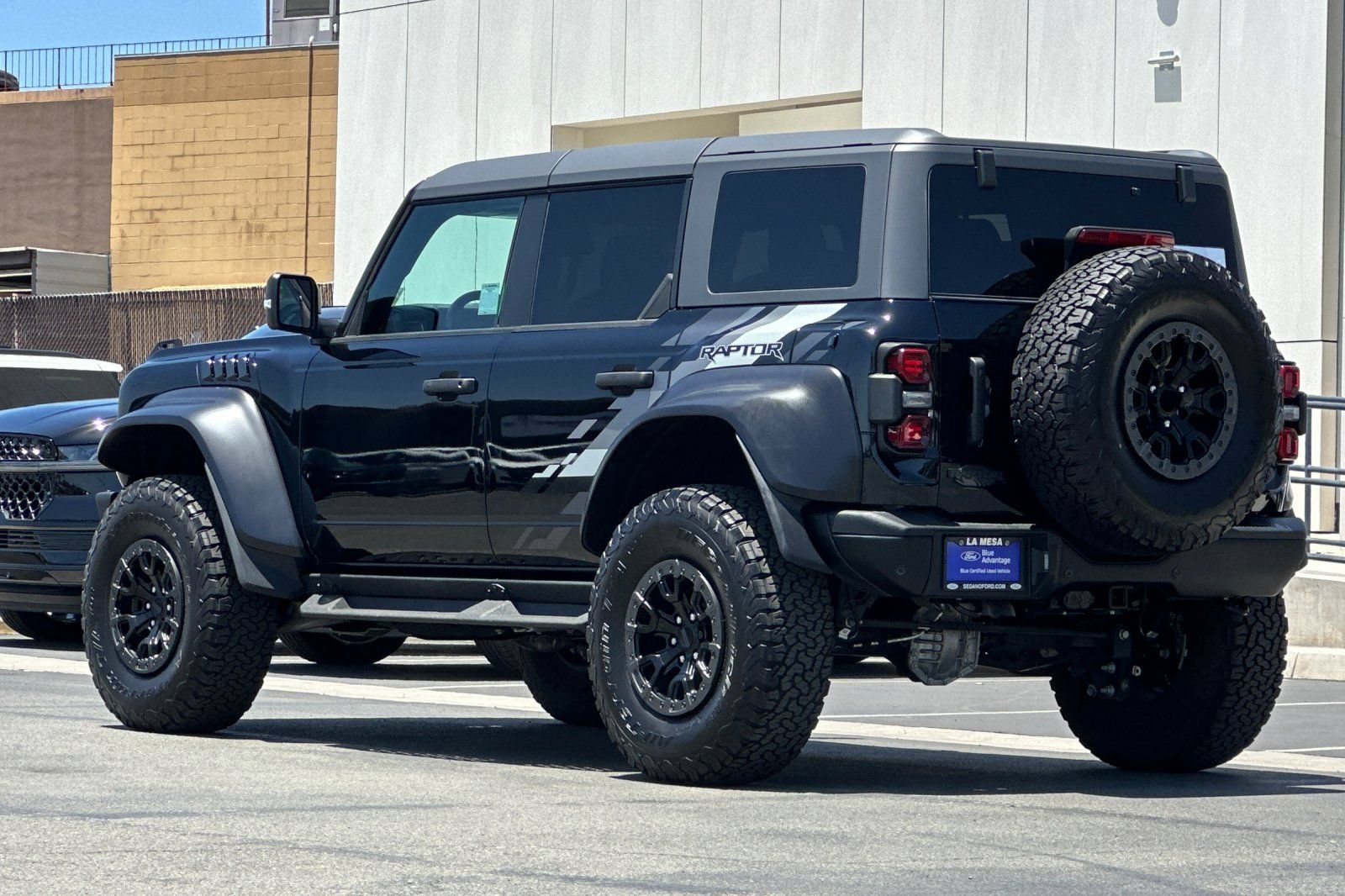 Certified 2024 Ford Bronco Raptor w/ Interior Carbon Fiber Pack 6 AWD/4WD image 5