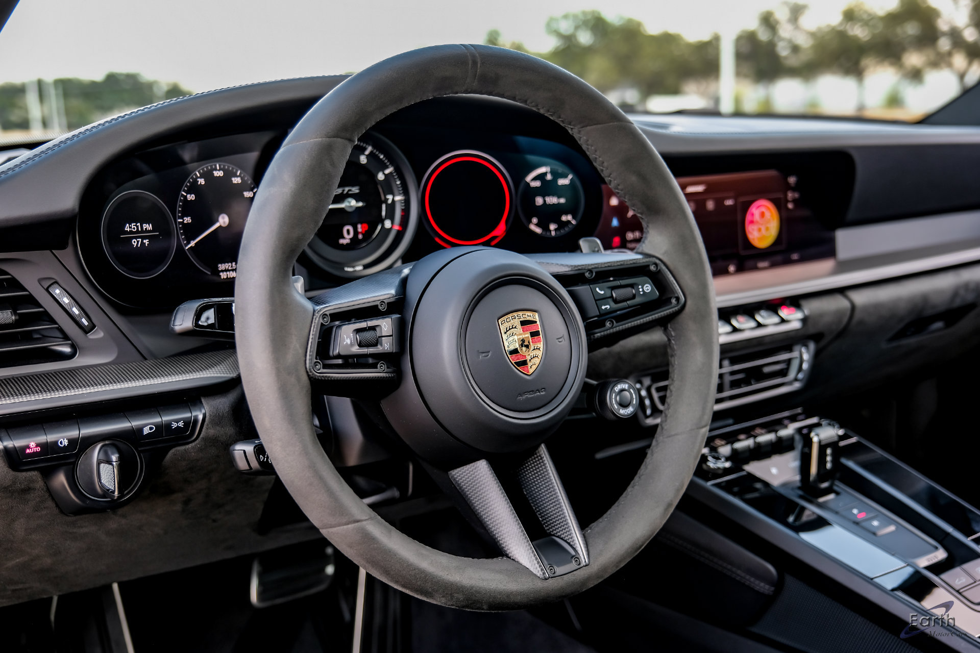 Used 2024 Porsche 911 Carrera GTS RWD image 41