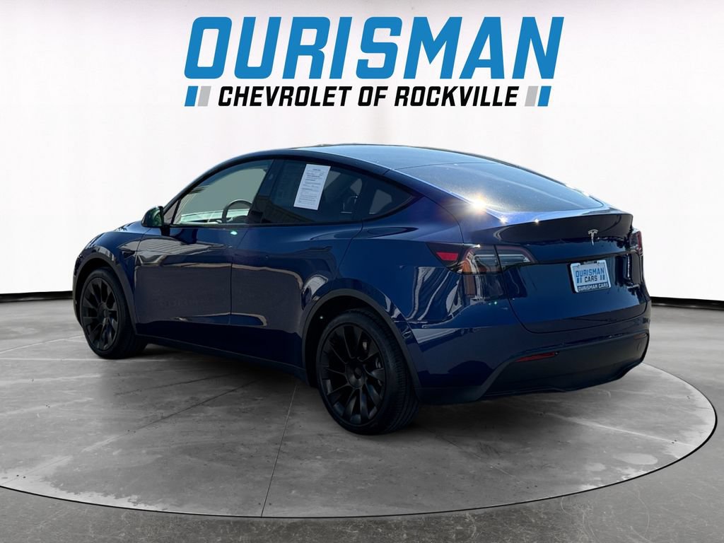 Used 2024 Tesla Model Y Long Range AWD/4WD image 4