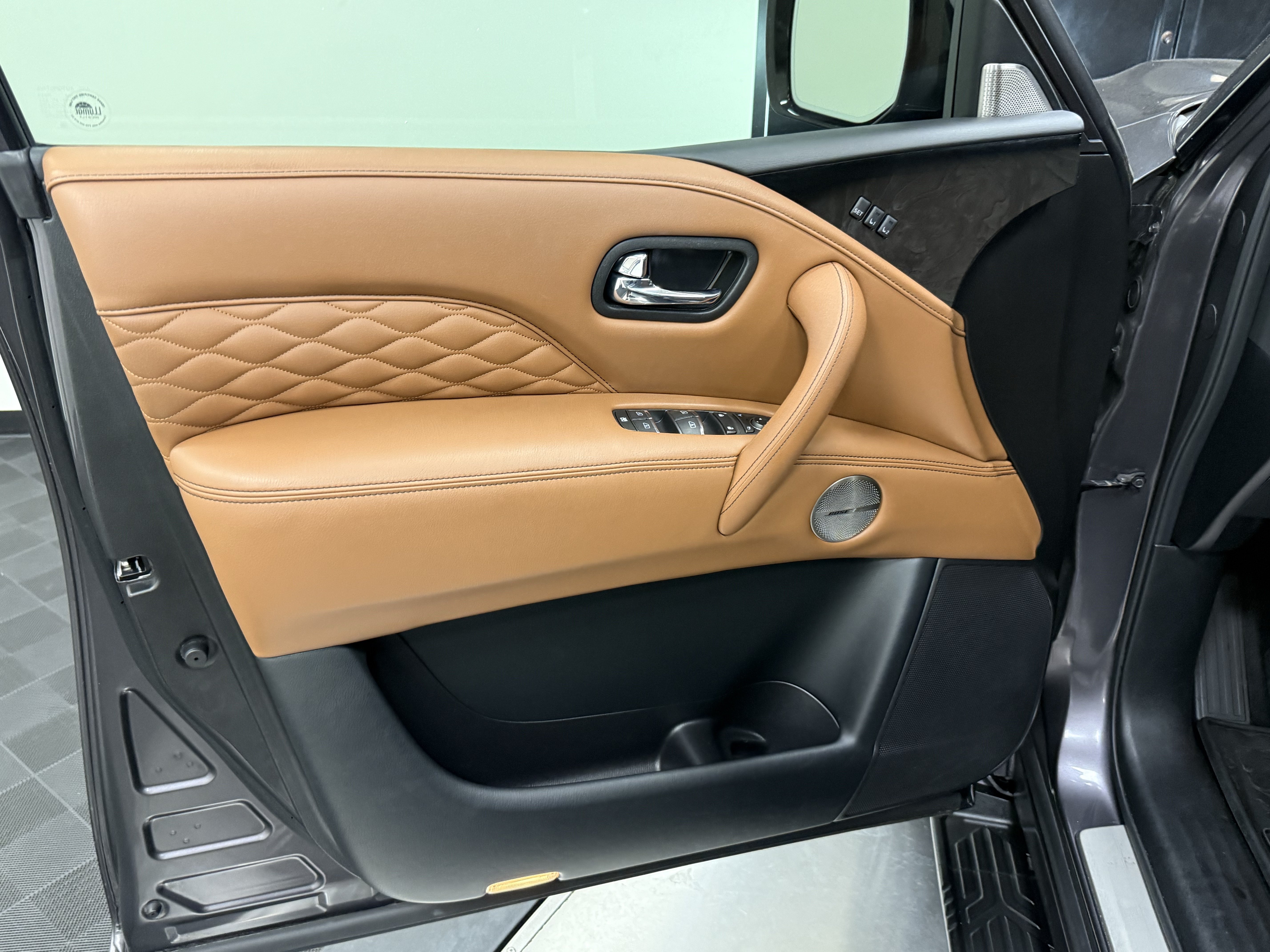 Certified 2023 INFINITI QX80 Sensory w/ Cargo Package RWD image 10