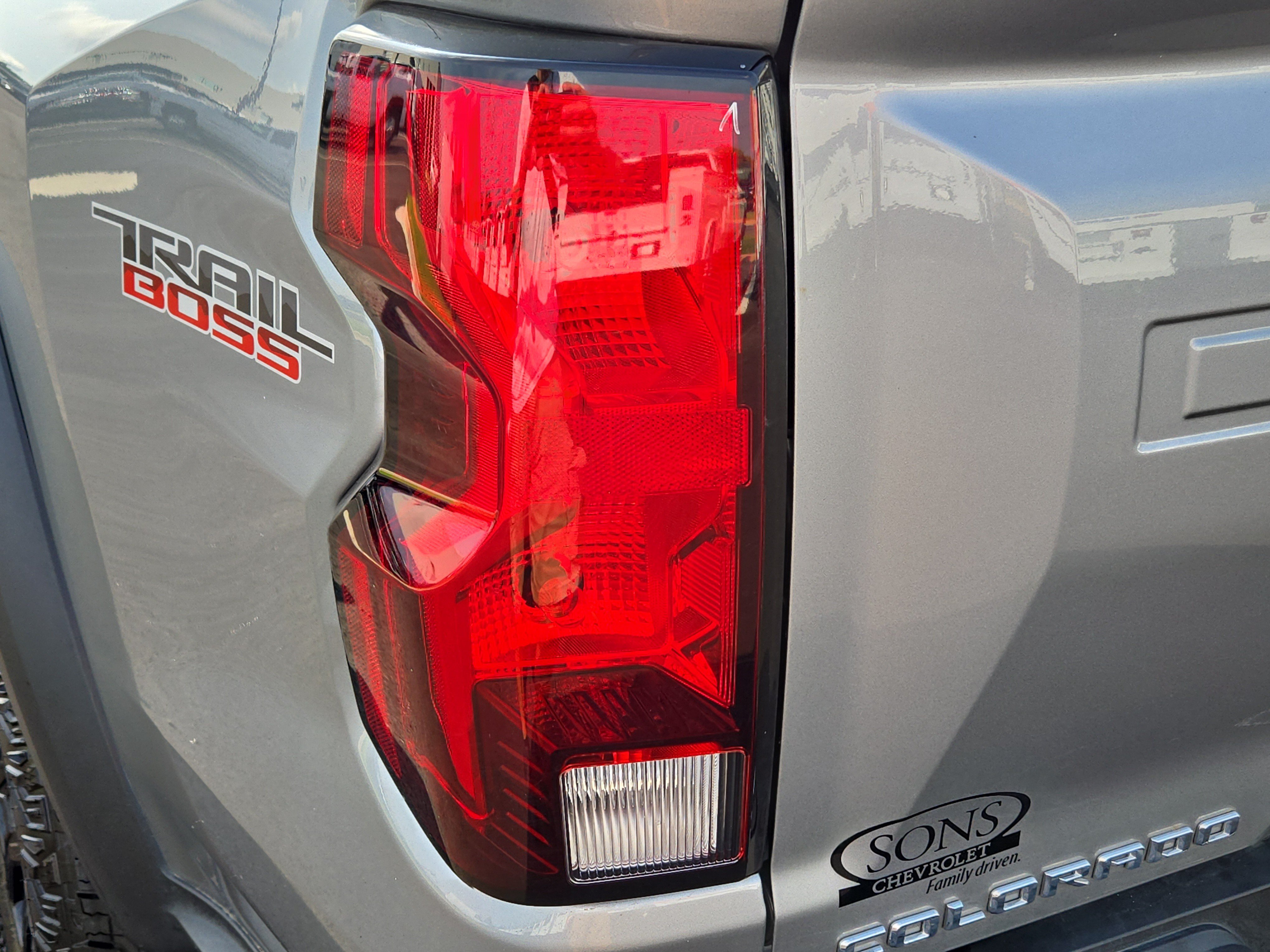 Used 2024 Chevrolet Colorado Trail Boss w/ Advanced Trailering Package AWD/4WD image 12