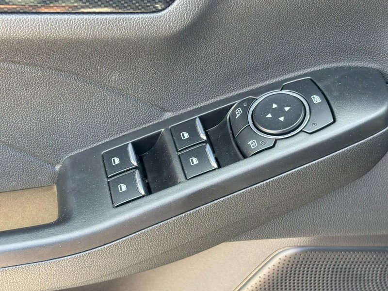 Used 2024 Ford Escape ST-Line w/ Tech Pack #1 AWD/4WD image 18