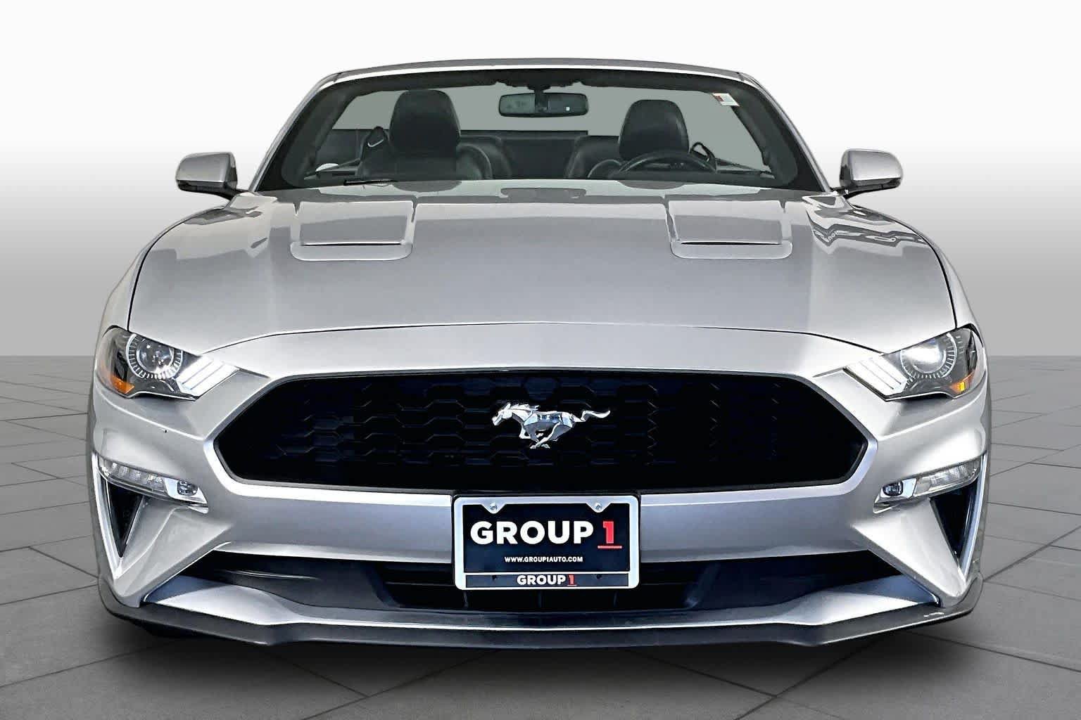 Used 2019 Ford Mustang Premium RWD image 4