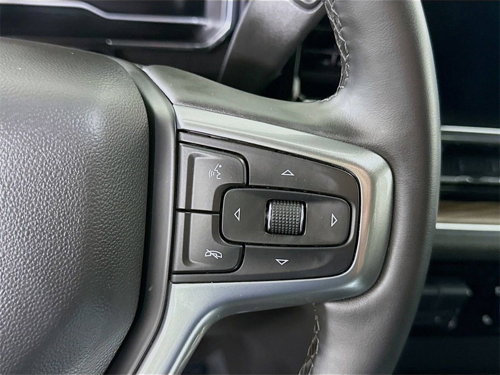 Used 2025 Chevrolet Silverado 3500 LT w/ Safety Package image 22