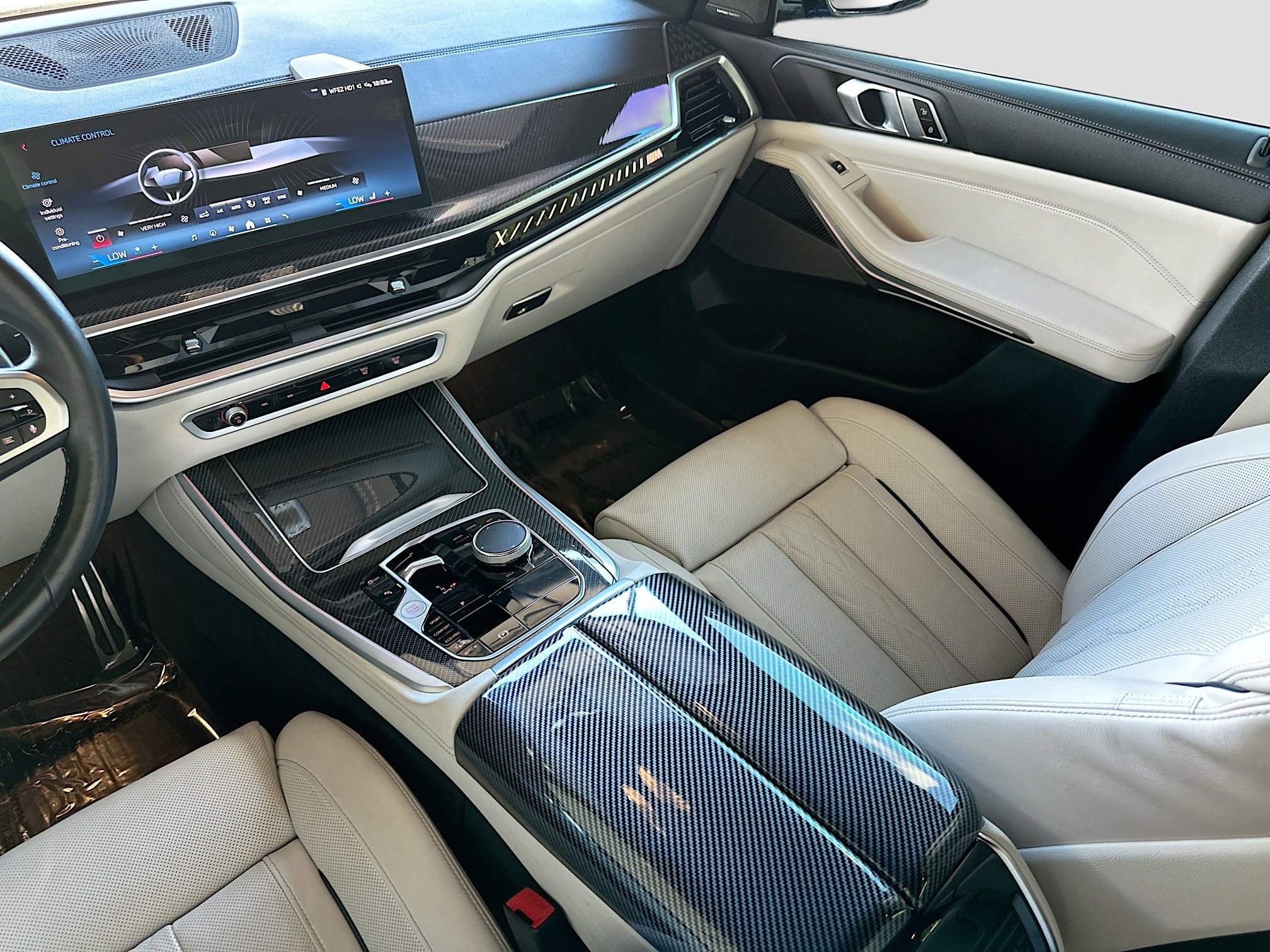 Certified 2024 BMW X5 M60i w/ Climate Comfort Package image 25