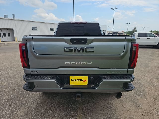 Used 2024 GMC Sierra 2500 Denali Ultimate AWD/4WD image 4