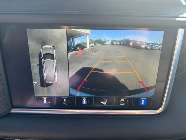 Used 2024 GMC Yukon XL Denali image 15