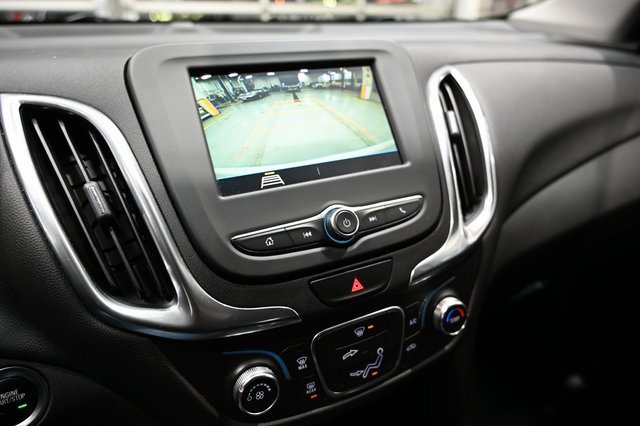 Used 2019 Chevrolet Equinox LT image 16