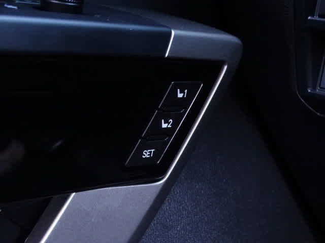 Used 2025 Toyota Sequoia Limited image 42