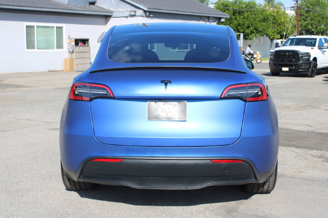 Used 2023 Tesla Model Y Performance AWD/4WD image 4