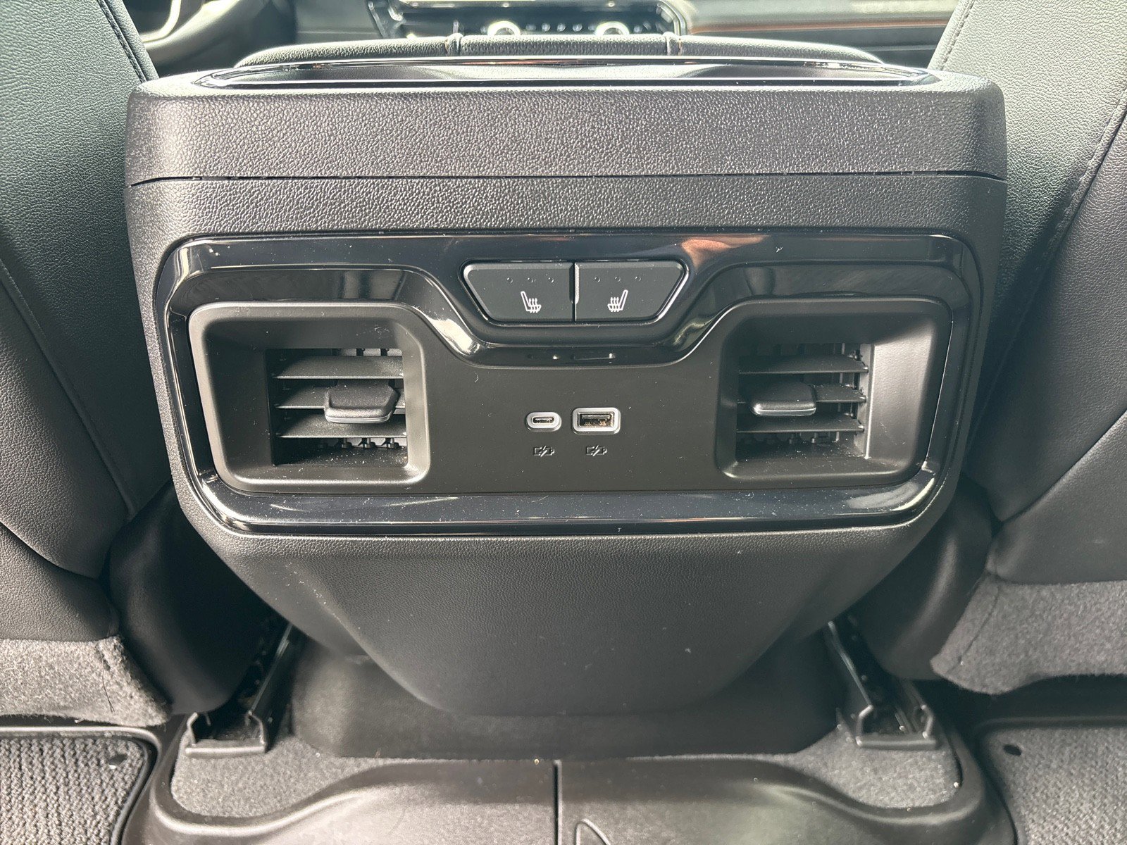 Certified 2024 GMC Sierra 1500 AT4 w/ AT4 Premium Package image 38