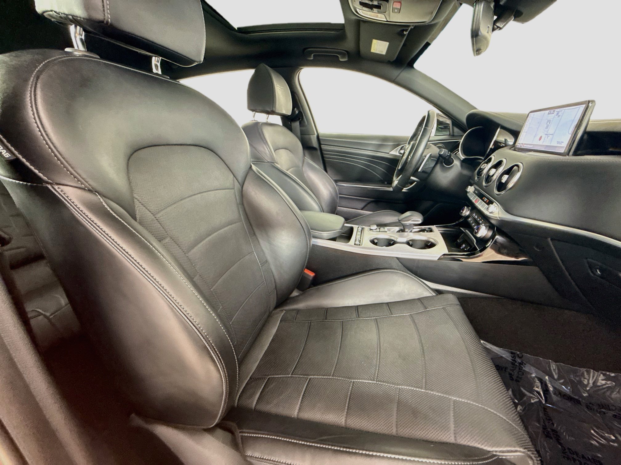 Used 2023 Kia Stinger GT2 RWD image 31