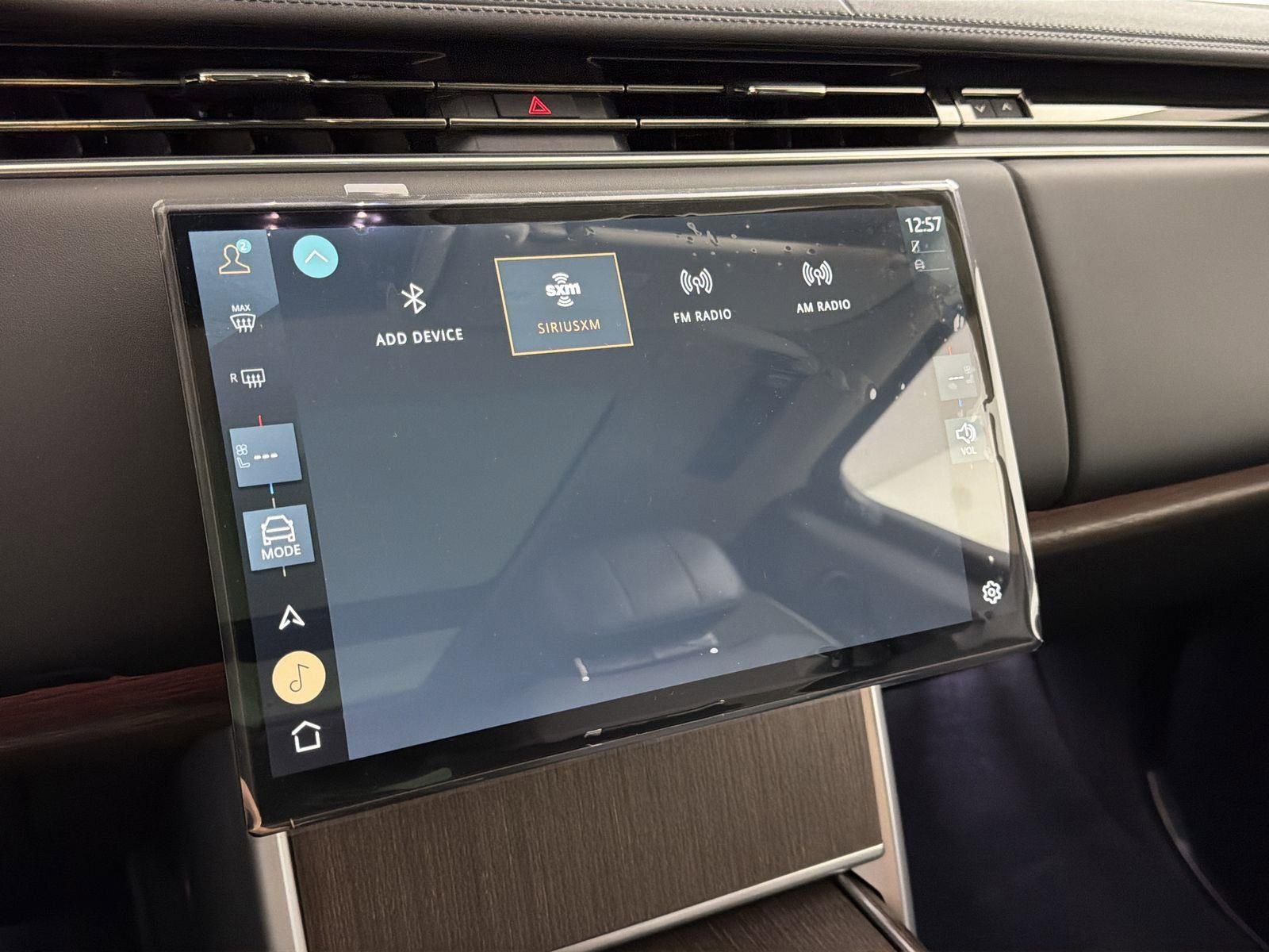 New 2026 Land Rover Range Rover Long Wheelbase SE image 18