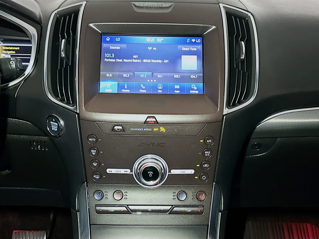 Used 2020 Ford Edge Titanium w/ Equipment Group 301A AWD/4WD image 14