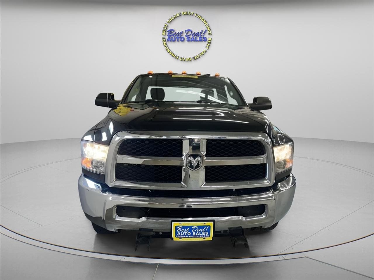 Used 2015 RAM 3500 Tradesman w/ Chrome Appearance Group AWD/4WD image 8