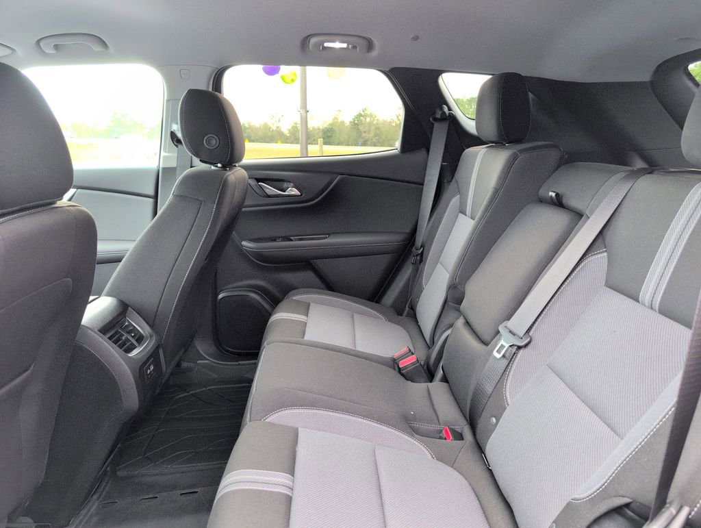 New 2026 Chevrolet Blazer LT w/ Convenience Package image 32