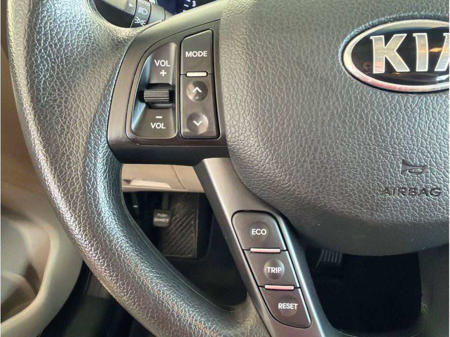 Used 2013 Kia Optima LX w/ Convenience Plus Pkg FWD image 17