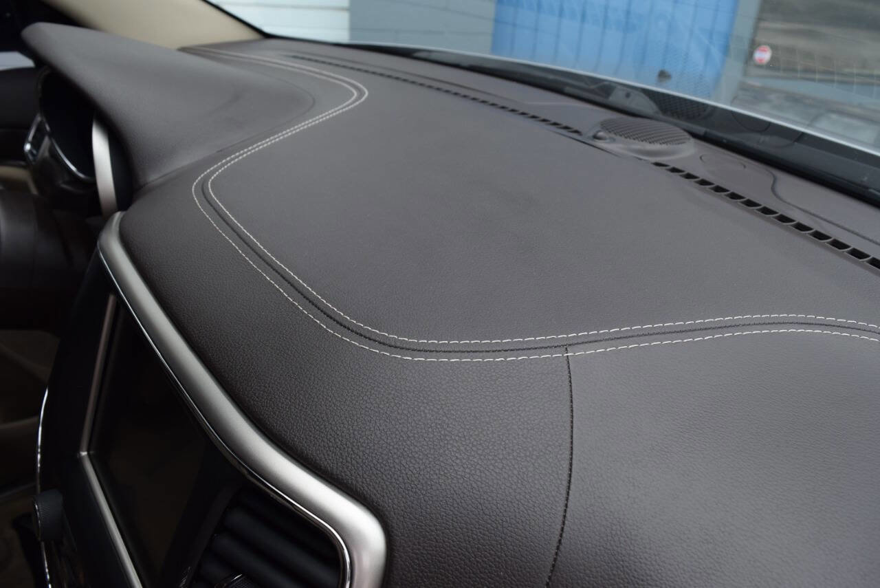 Used 2015 Jeep Grand Cherokee Overland image 60