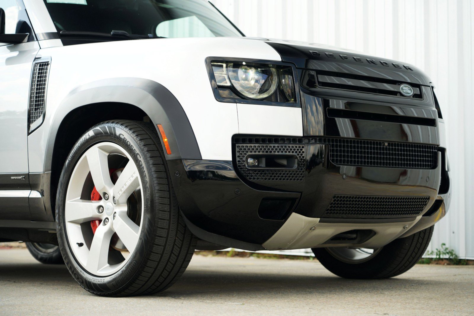 Used 2023 Land Rover Defender 110 X image 61