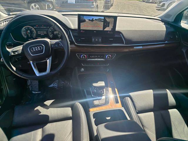 Used 2023 Audi Q5 e Premium Plus w/ Premium Plus Package image 23