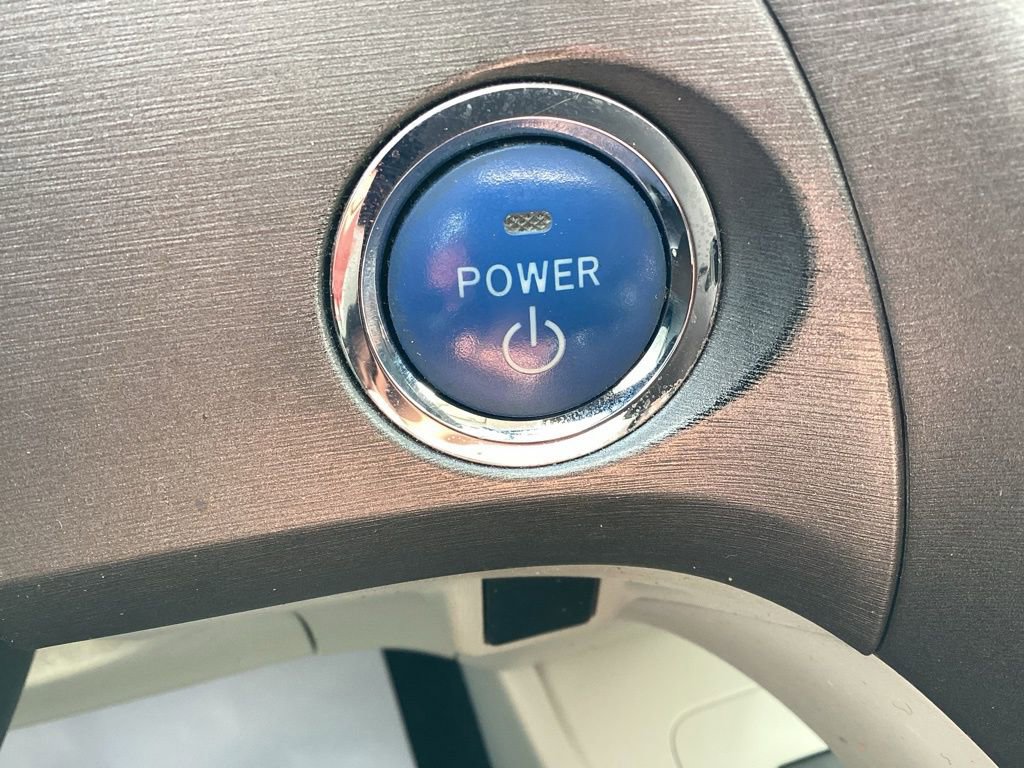 Used 2012 Toyota Prius Two FWD image 16