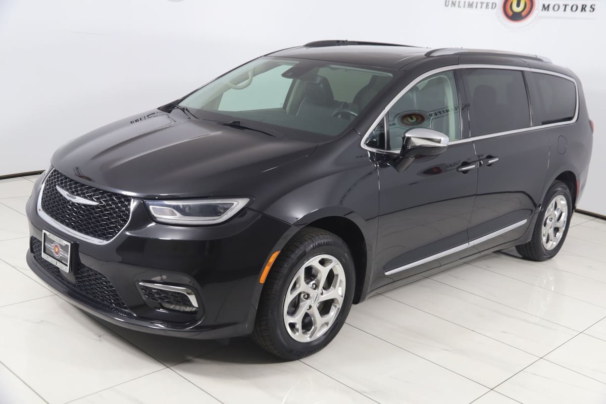 Used 2021 Chrysler Pacifica Limited AWD/4WD image 25