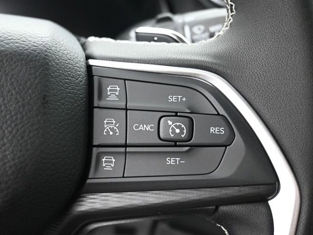 New 2026 Jeep Grand Cherokee Laredo AWD/4WD image 15