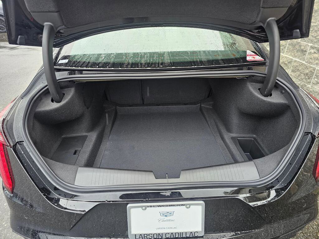 New 2026 Cadillac CT4 Luxury image 9