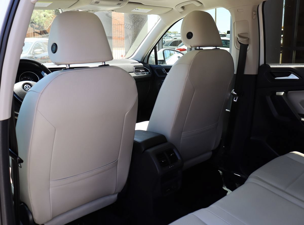 Used 2019 Volkswagen Tiguan SE w/ Panoramic Sunroof Package AWD/4WD image 31