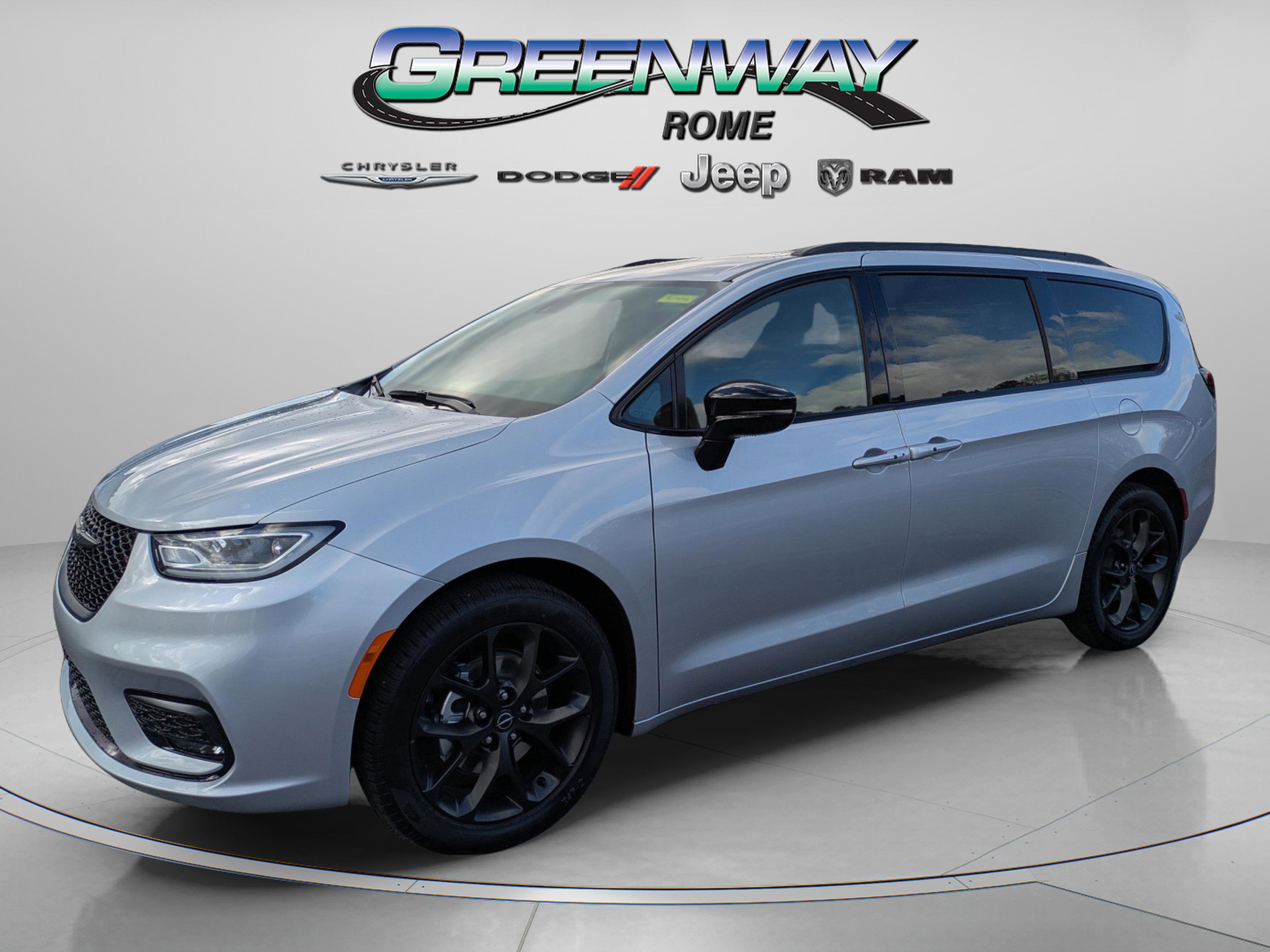 New 2026 Chrysler Pacifica Select w/ S Appearance Package FWD image 3