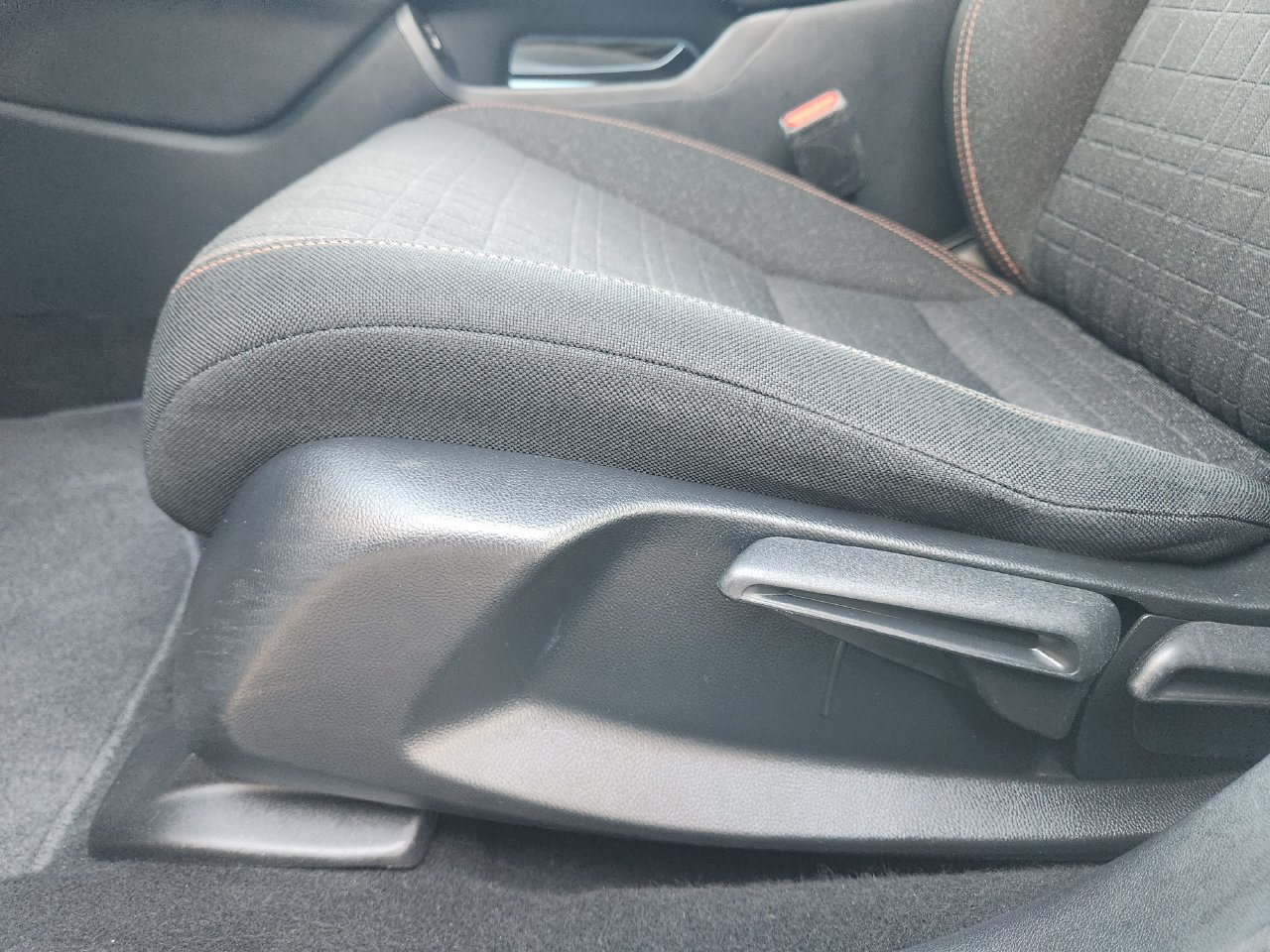 Used 2023 Honda HR-V Sport image 23