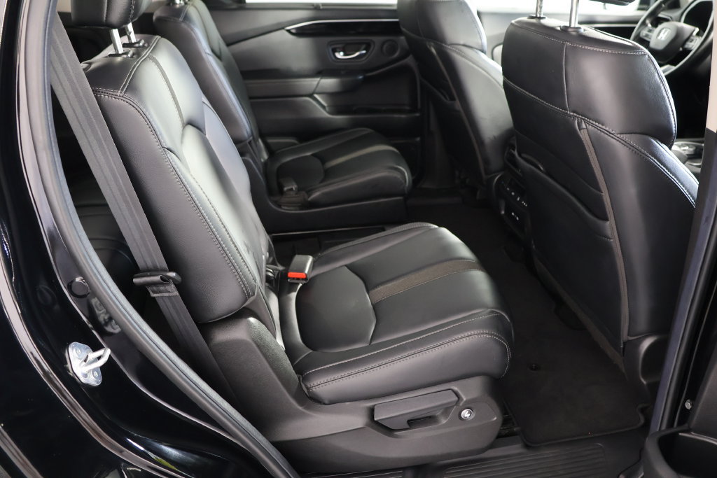 Used 2025 Honda Pilot EX-L image 24
