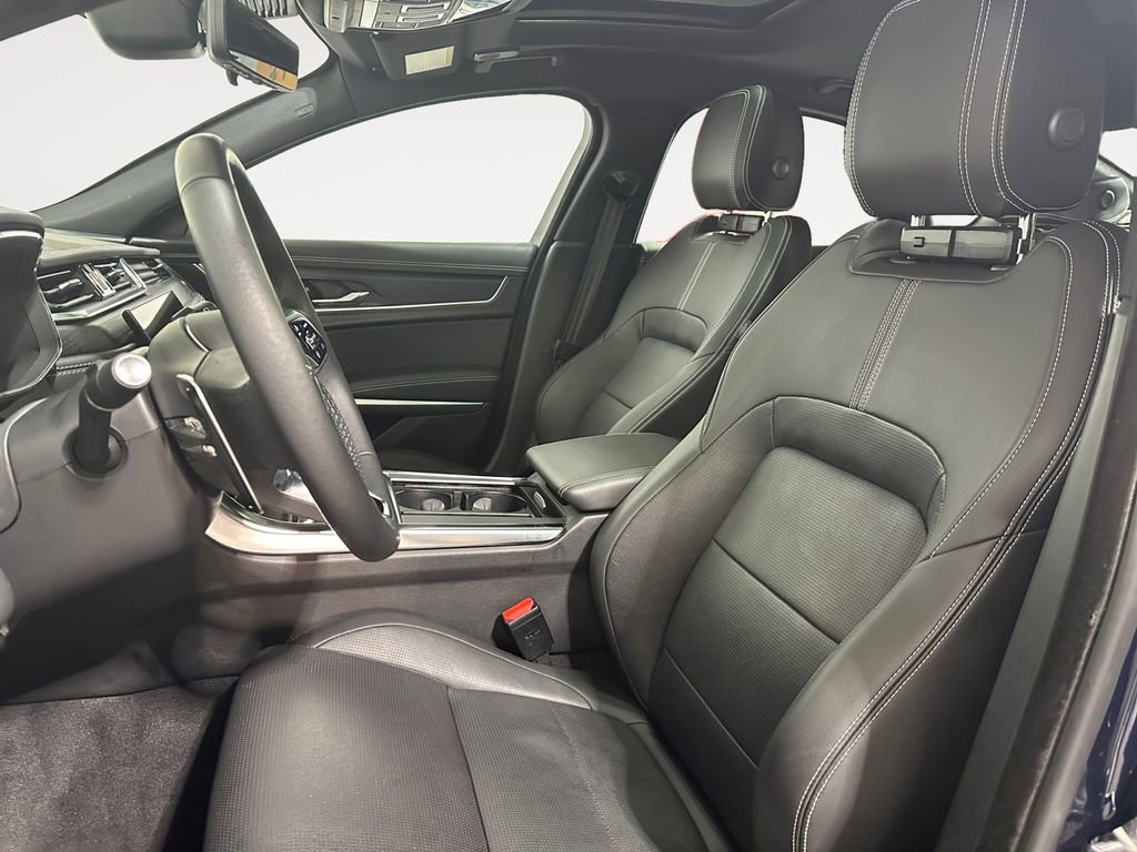 Used 2024 Jaguar XF R-Dynamic SE image 7
