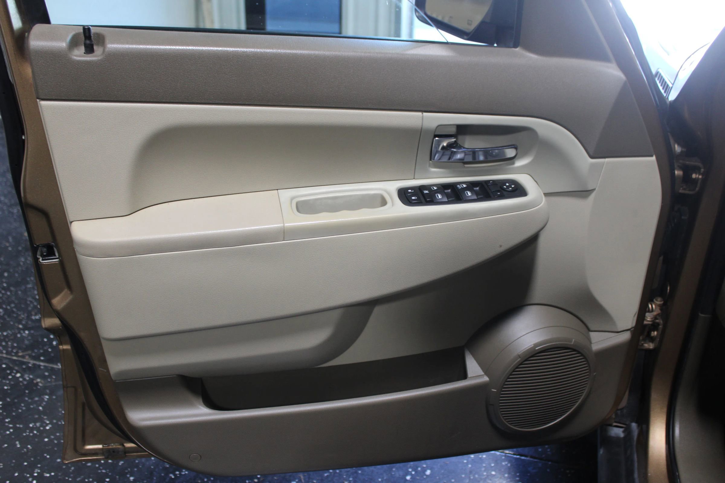 Used 2012 Jeep Liberty Sport w/ Popular Equipment Group image 9