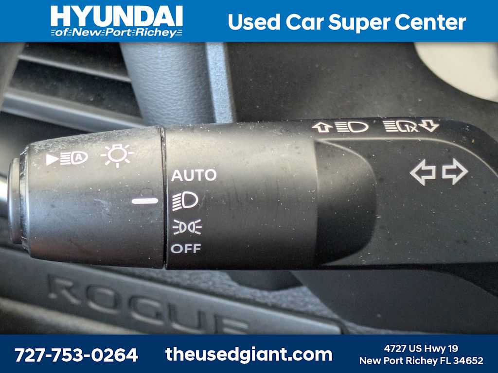 Used 2023 Nissan Rogue S FWD image 30