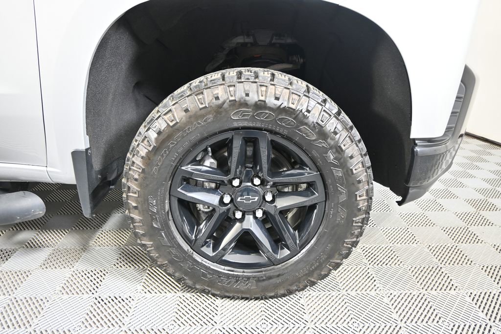 Used 2022 Chevrolet Silverado 1500 Custom Trail Boss w/ Safety Confidence Package AWD/4WD image 12