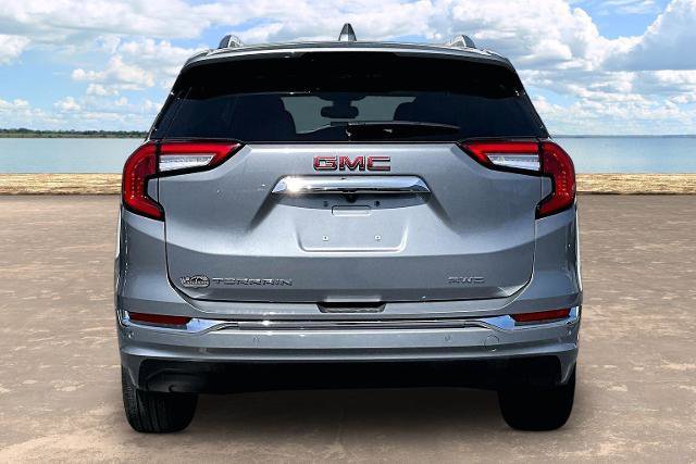 Used 2024 GMC Terrain Denali w/ Denali Premium Package image 5