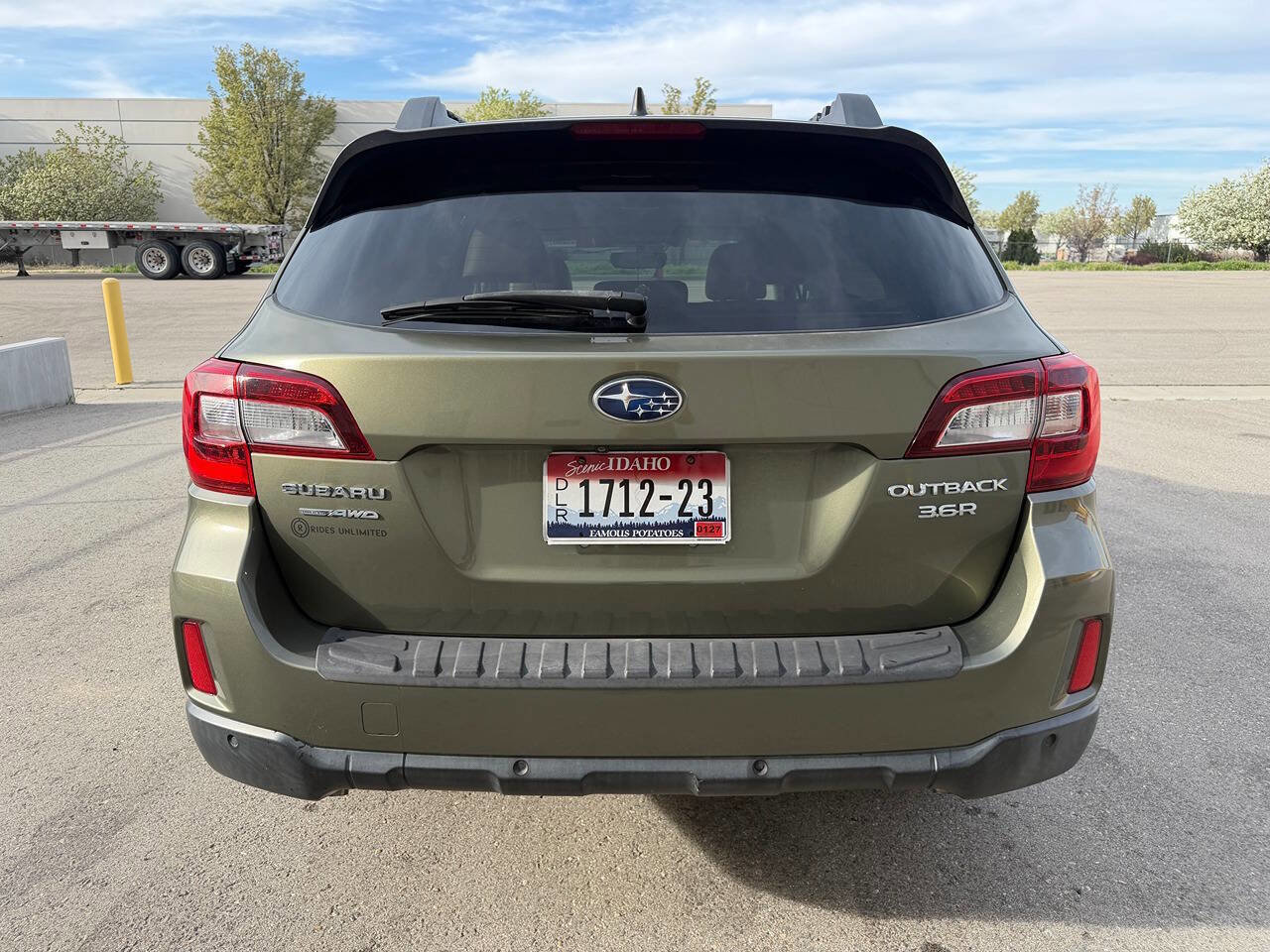 Used 2017 Subaru Outback 3.6R Limited AWD/4WD image 12