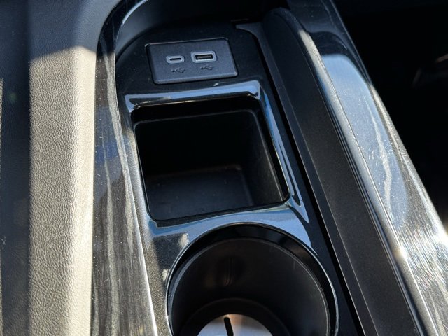 Certified 2024 Cadillac Escalade Sport w/ LPO, ONYX Package image 25