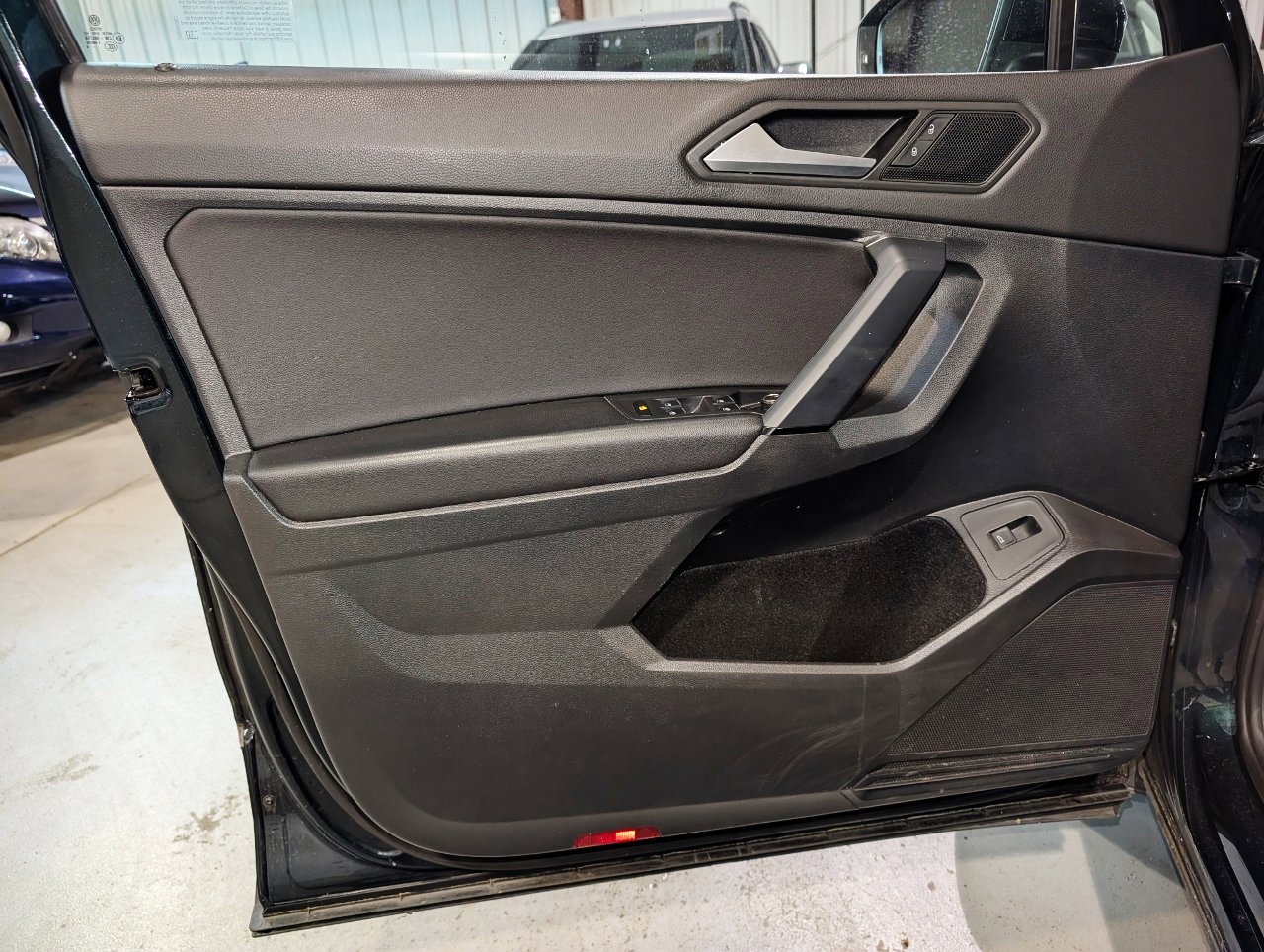 Used 2019 Volkswagen Tiguan SEL image 15
