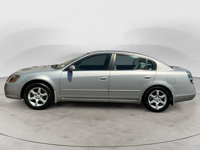 Used 2005 Nissan Altima 2.5 S w/ (F01) Convenience Pkg FWD image 8