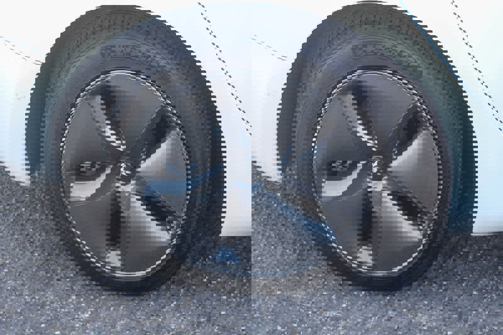 Used 2020 Tesla Model 3 Standard Range image 11