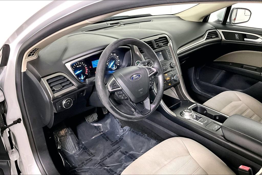 Used 2018 Ford Fusion S image 13