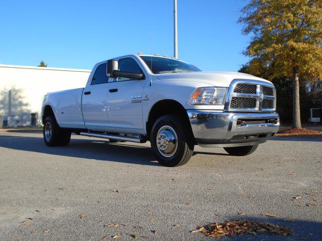 Used 2017 RAM 3500 Tradesman w/ Chrome Appearance Group image 3