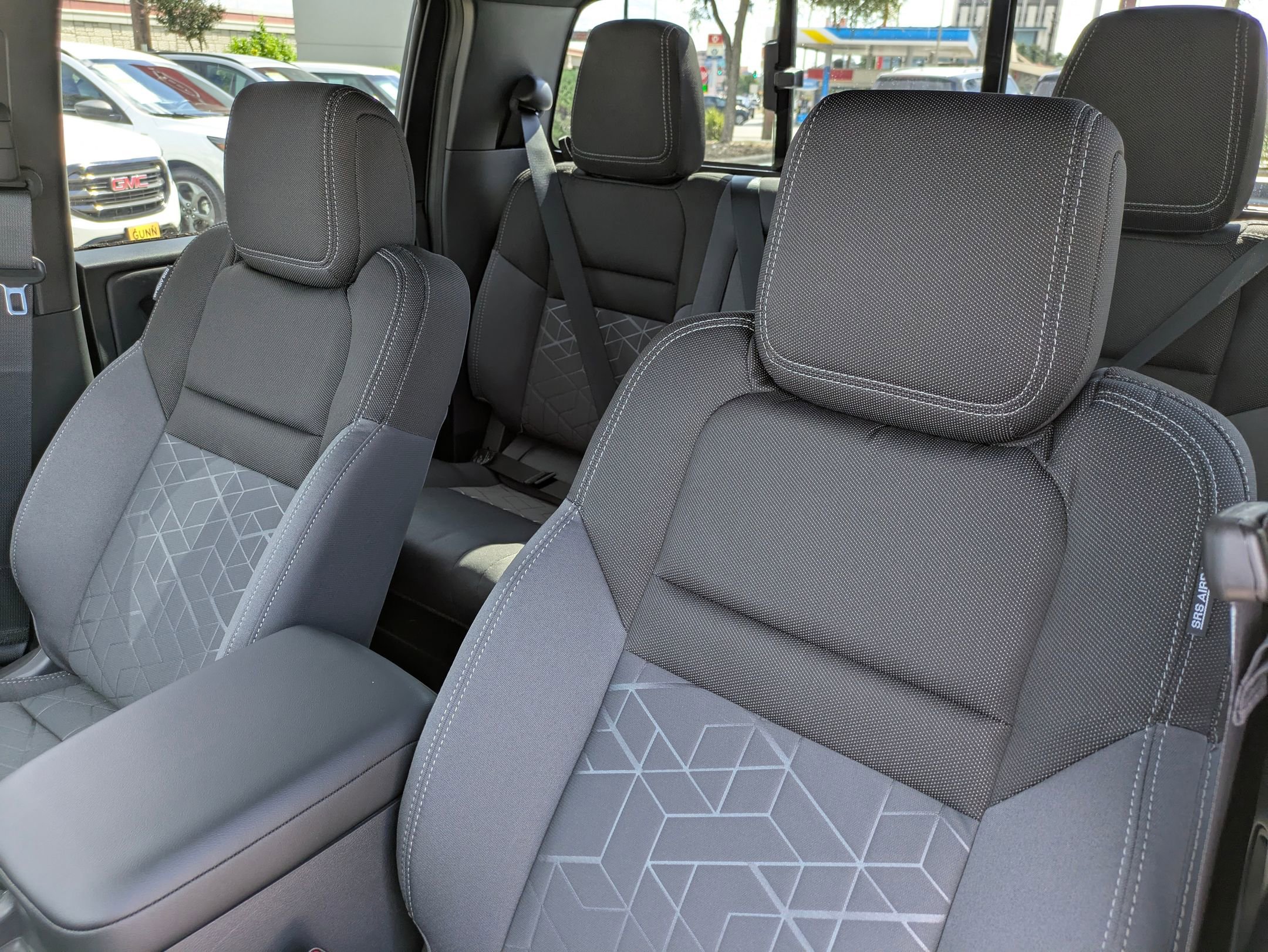 New 2026 Nissan Frontier SV image 9