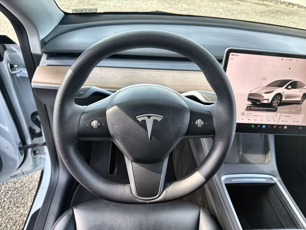 Used 2023 Tesla Model Y Long Range image 11