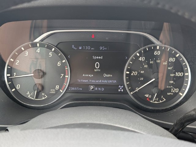 Used 2024 Nissan Titan SV w/ SV Bronze Edition Package AWD/4WD image 18